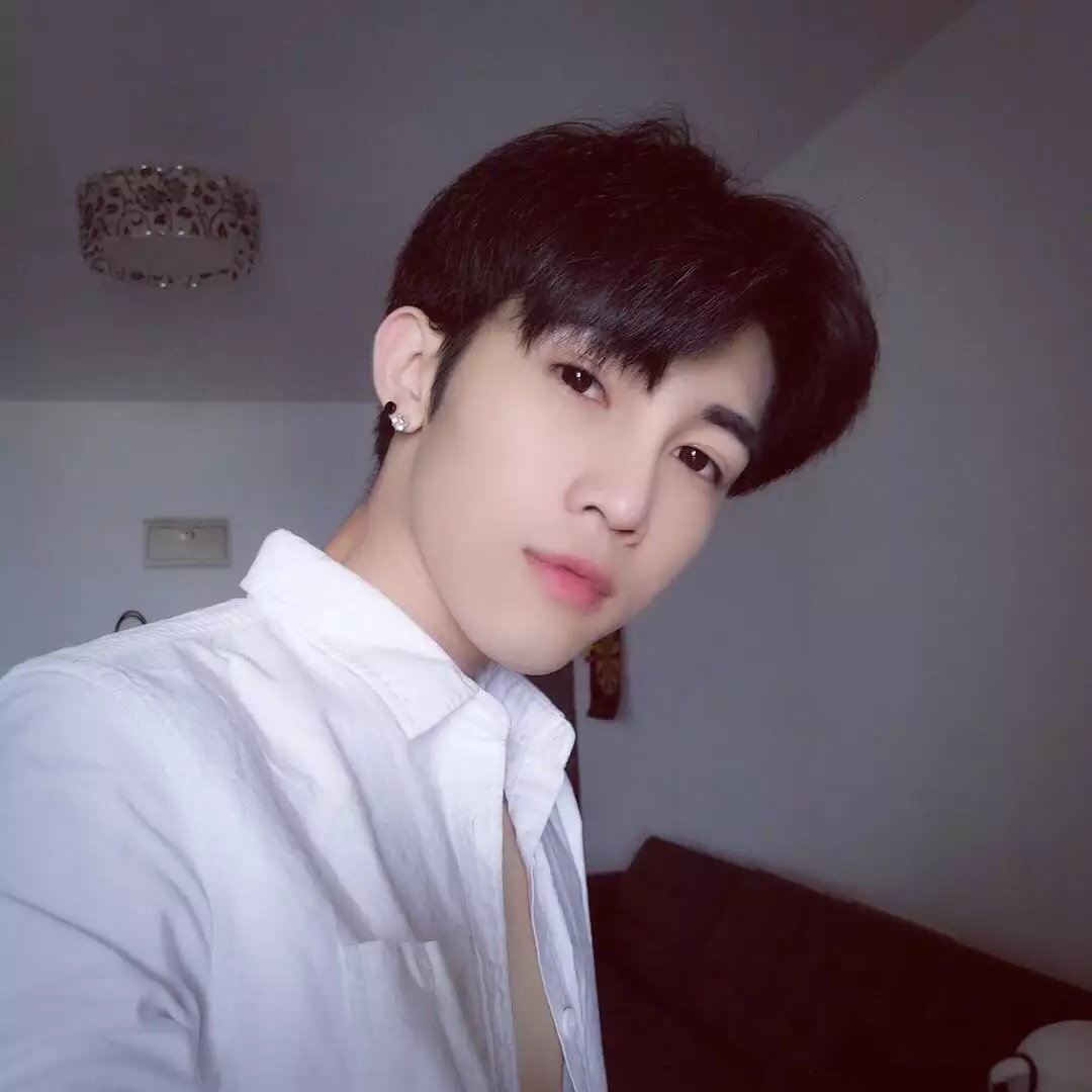 龙言筠康