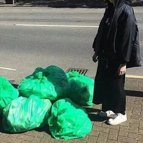 贺云振舒