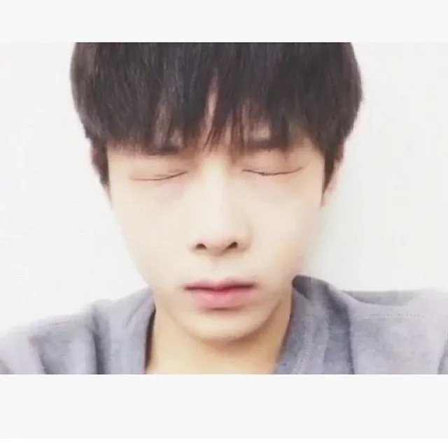 尹泽子海