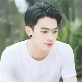 崔骅冠筠